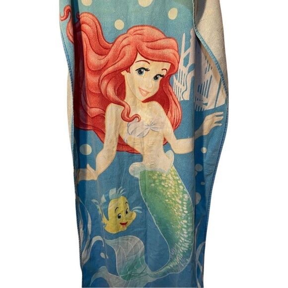 Disney Vintage The Little Mermaid Beach Towel 53x28 - Picture 1 of 4